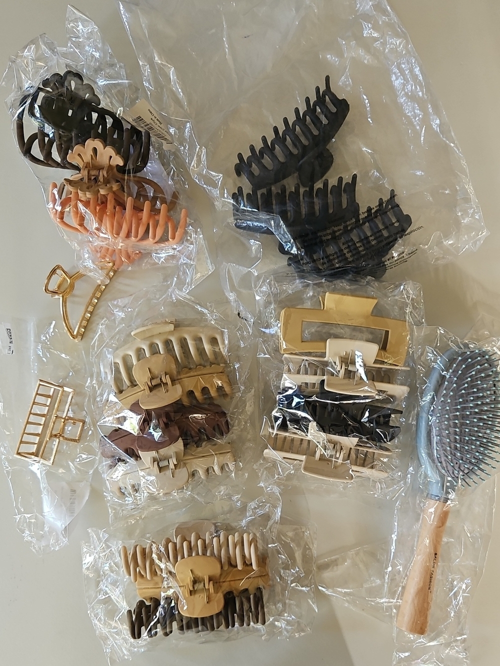 20 Assorted Hair Claw Clips - Neutral & Black Set
